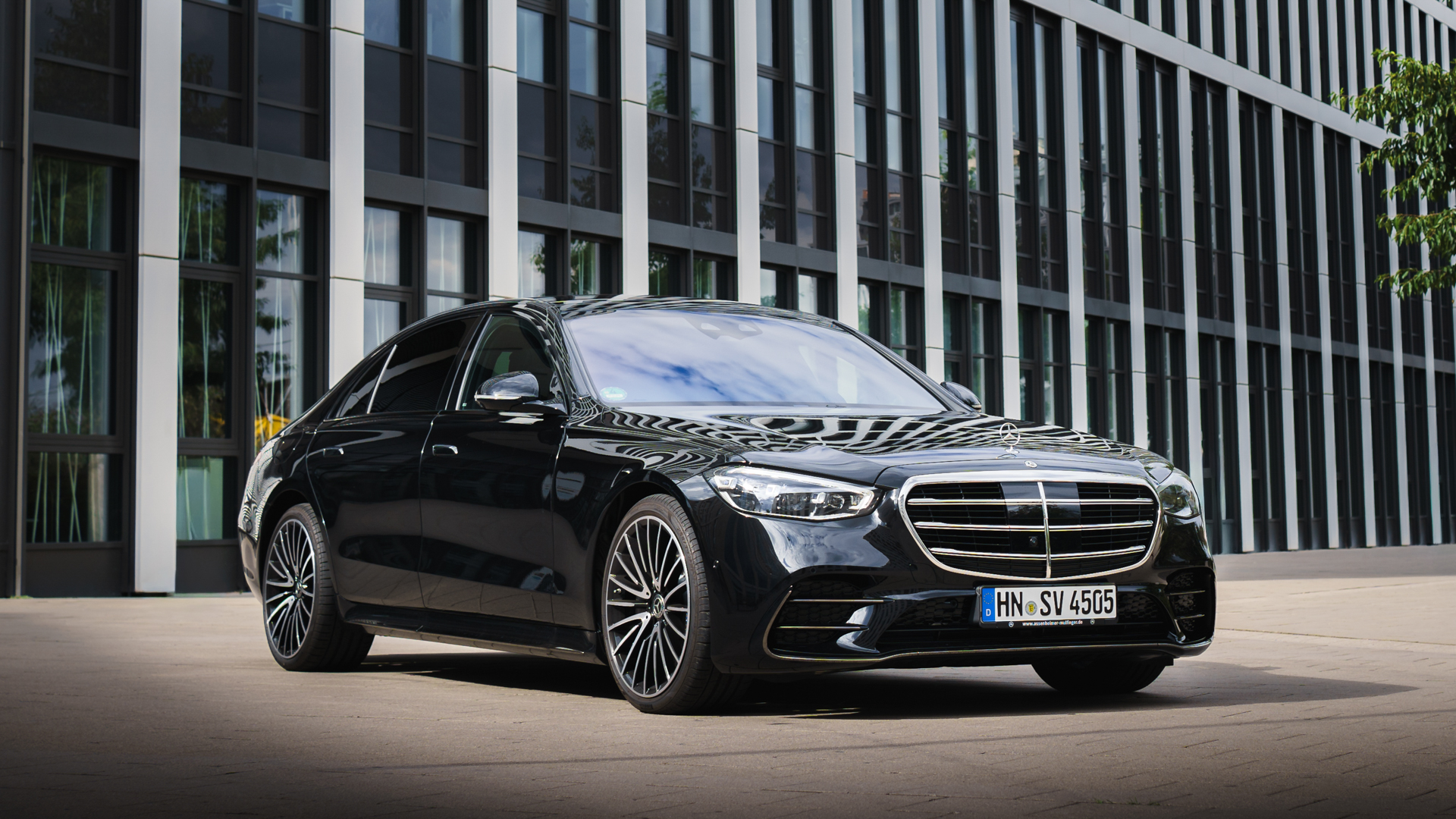 Mercedes-Benz S 450 d – Automotive-Fotografie von Luca Mann Films